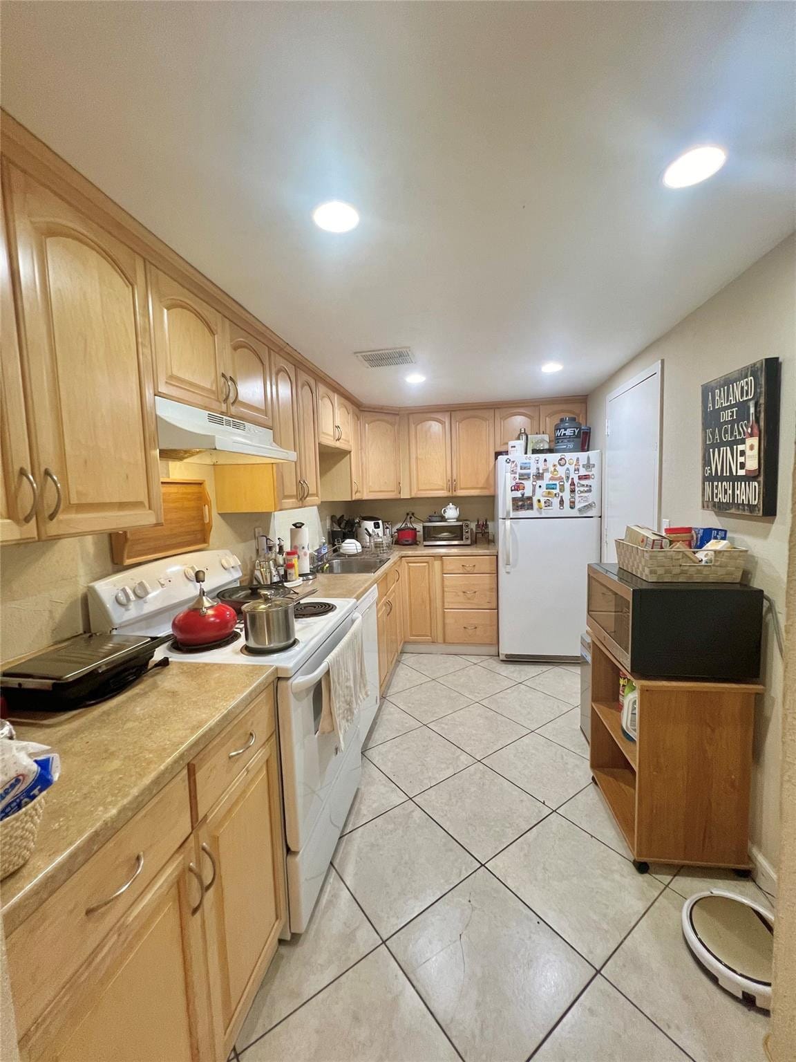 1805 Sans Souci Boulevard 403, North Miami, FL 33181 photo 7