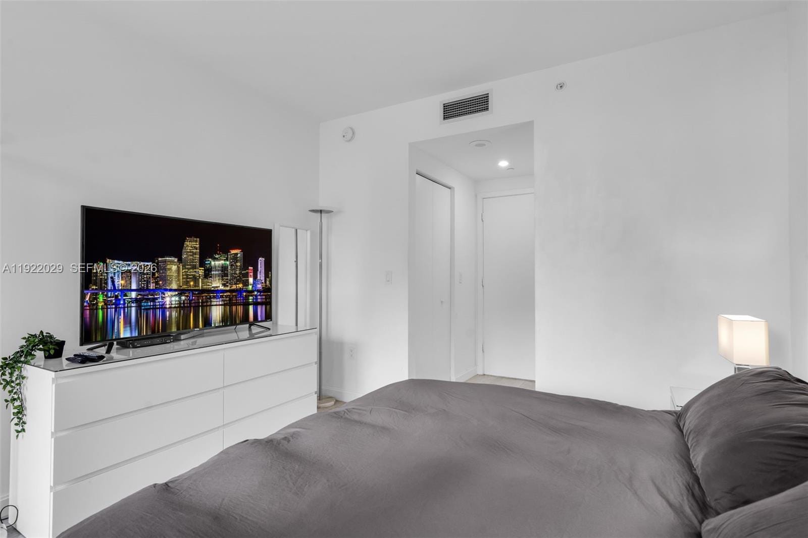 55 SW 9th Street 1705, Miami, FL 33130 photo 12