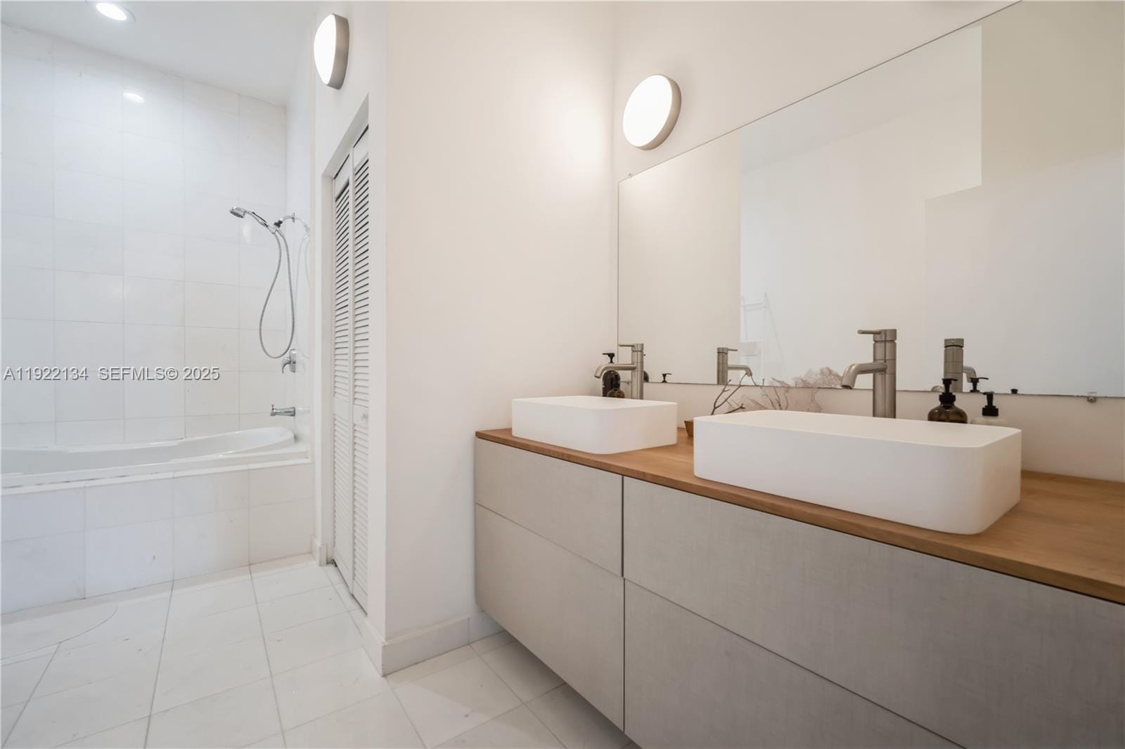 2001 Meridian Avenue 512, Miami Beach, FL 33139 photo 14