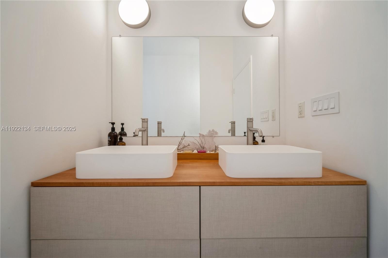 2001 Meridian Avenue 512, Miami Beach, FL 33139 photo 16