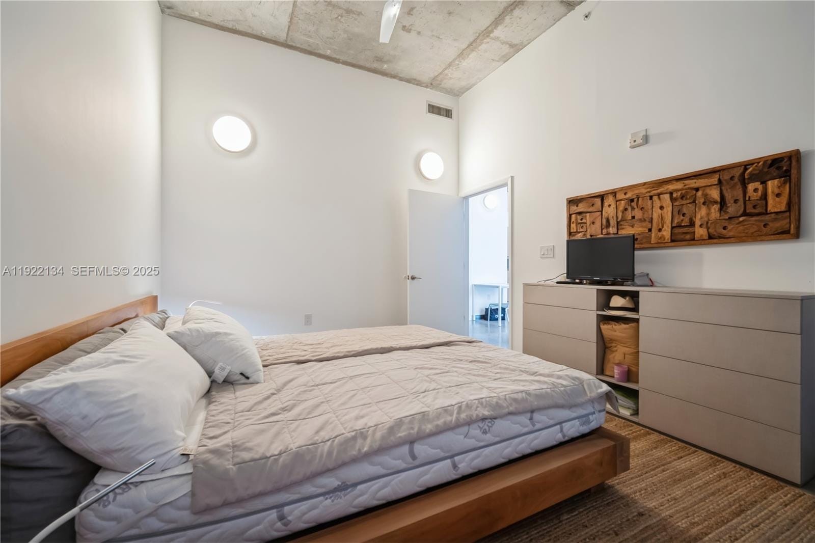 2001 Meridian Avenue 512, Miami Beach, FL 33139 photo 19
