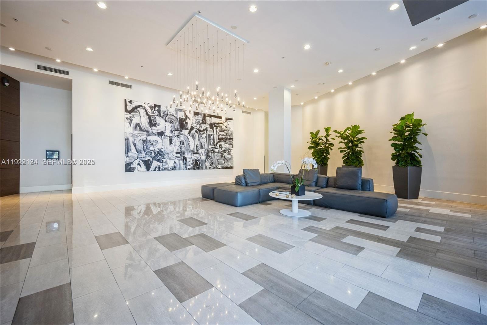 2001 Meridian Avenue 512, Miami Beach, FL 33139 photo 27