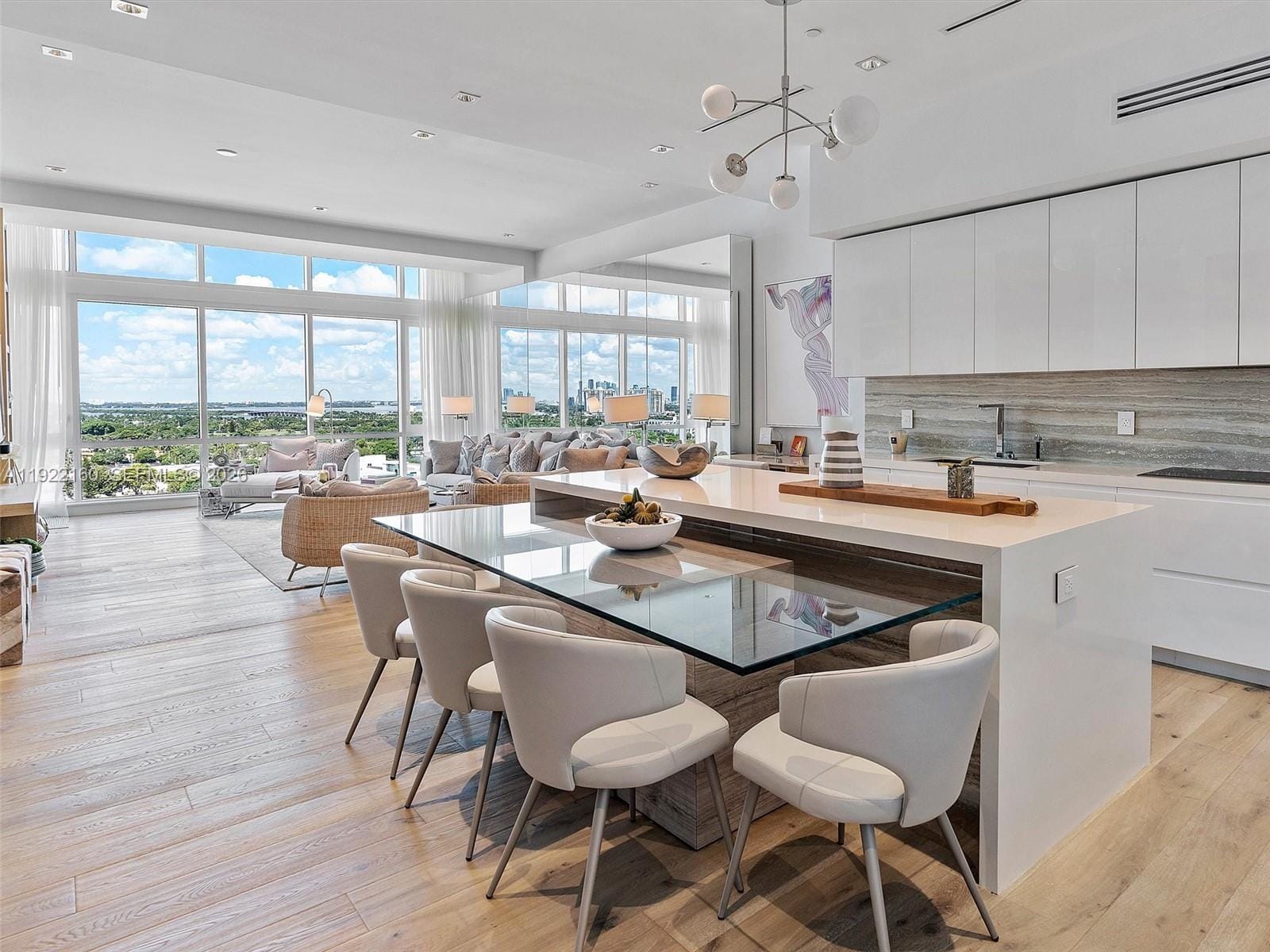 102 24th Street PH1613, Miami Beach, FL 33139 photo 18