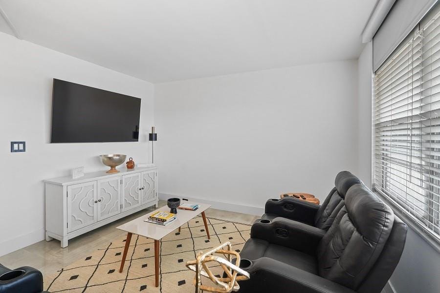 4701 Martinique Drive H4 — photo 11