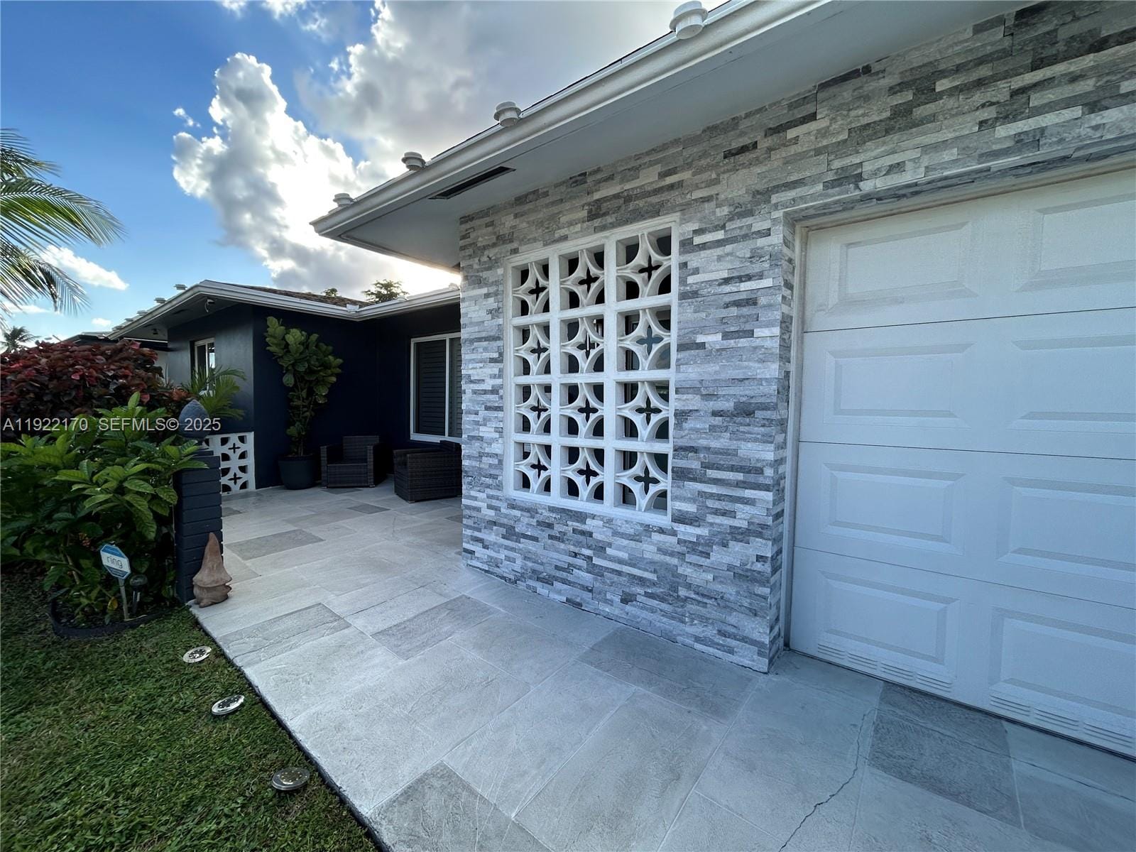 4905 NW 49th Road — photo 2