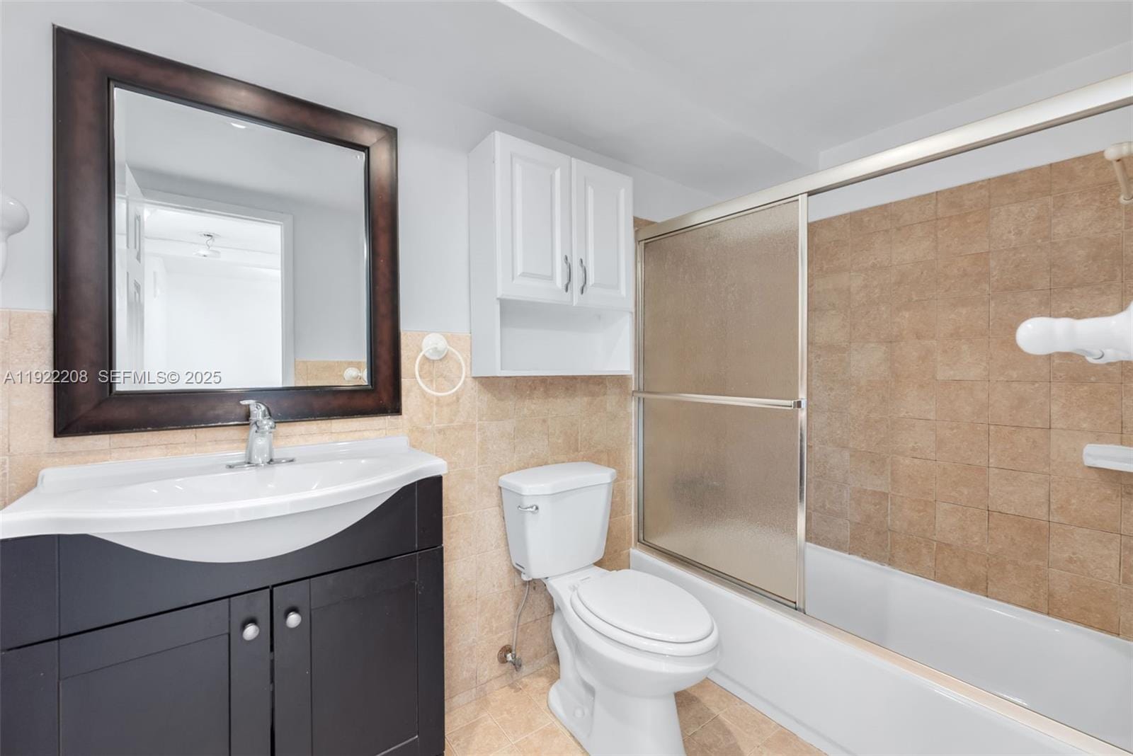 1450 NE 170th Street 211, North Miami Beach, FL 33162 photo 16