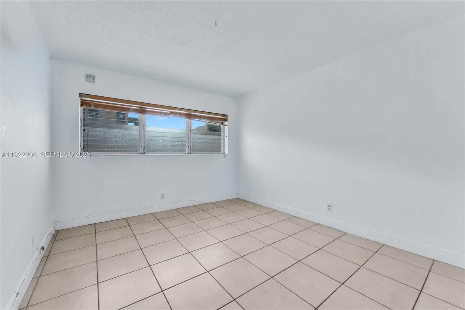 1450 NE 170th Street 211, North Miami Beach, FL 33162 photo 18