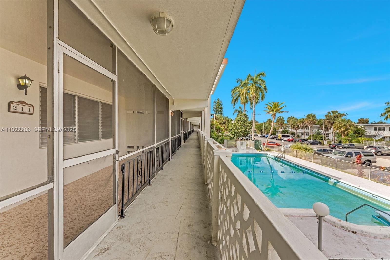 1450 NE 170th Street 211, North Miami Beach, FL 33162 photo 3