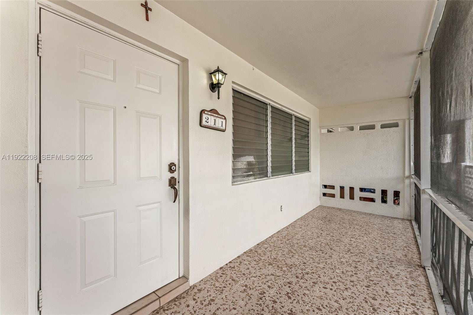 1450 NE 170th Street 211, North Miami Beach, FL 33162 photo 4