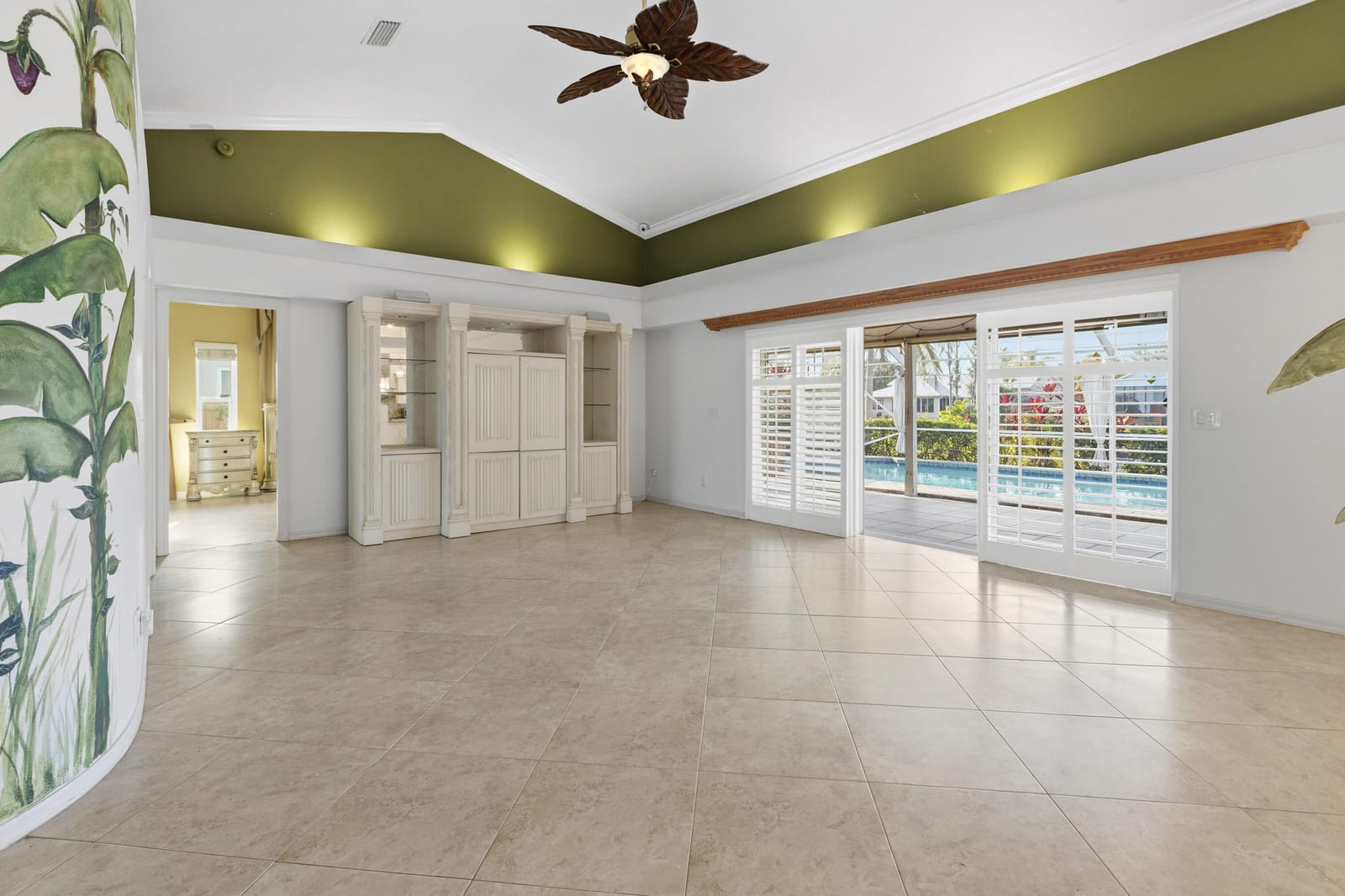 233 NE Sagamore Terrace — photo 6