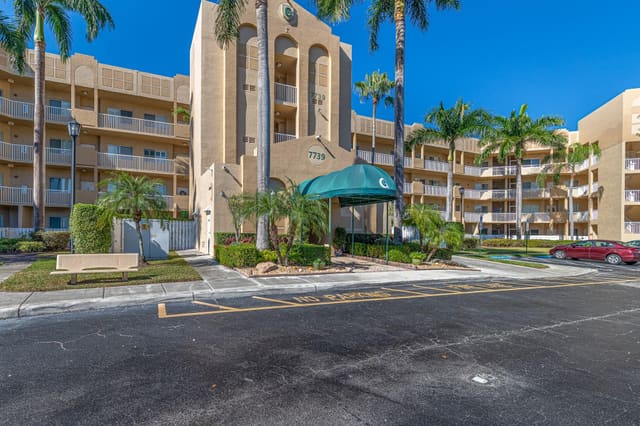 7739 Southampton Terrace 411, sold in Southampton, Tamarac, FL