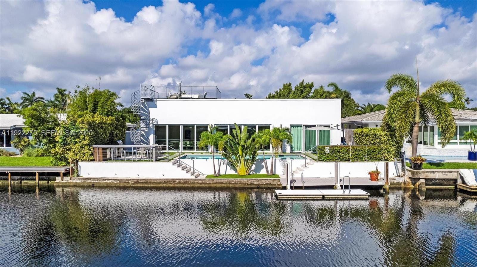 4 bedroom home for sale at 2112 17th, Wilton Manors, FL 33305 — $2,190,000