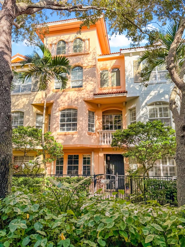 2724 Ravella Way, sold in Harbour Oaks, Palm Beach Gardens, FL