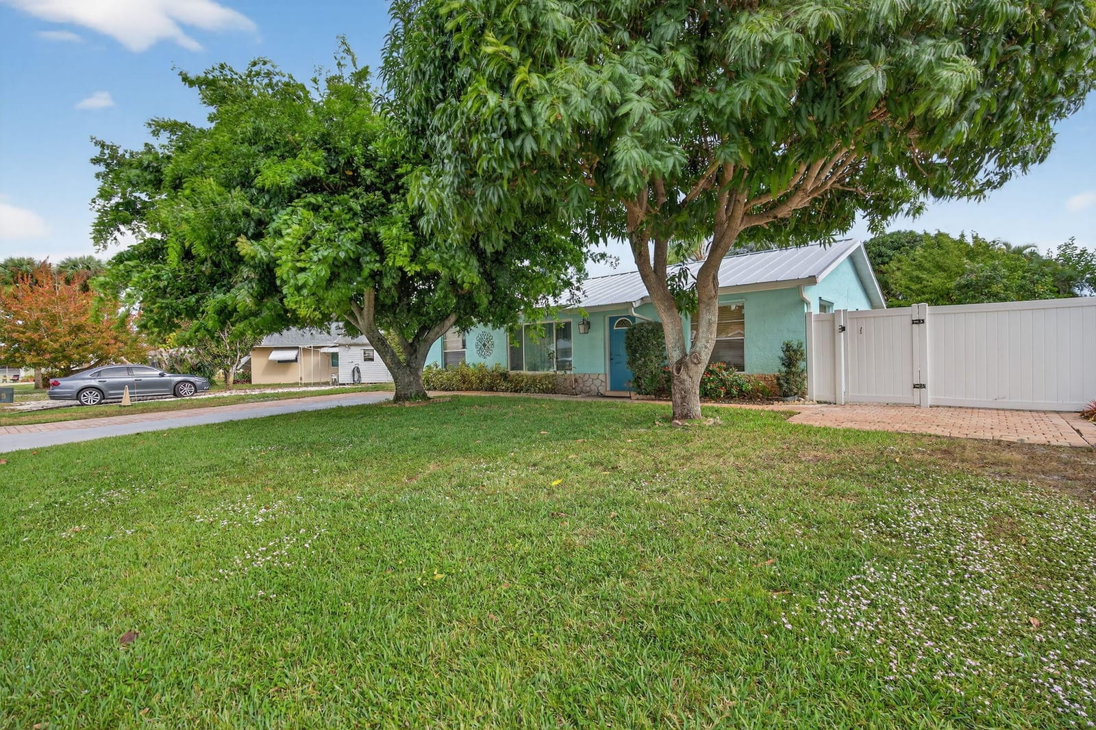 8675 SE Keathley Court, Hobe Sound, FL 33455 photo 13
