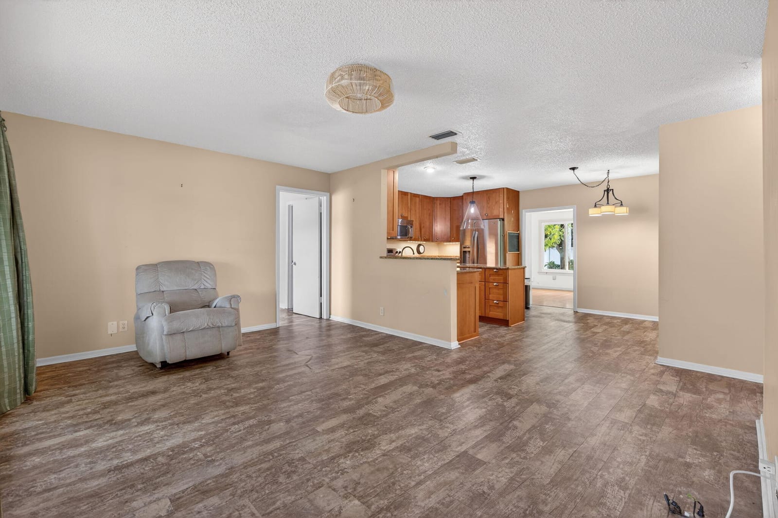 8675 SE Keathley Court — photo 5