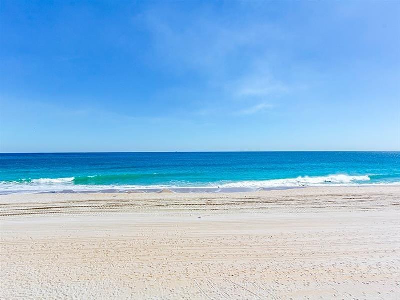 2555 NE 11th Street 402, Fort Lauderdale, FL 33304