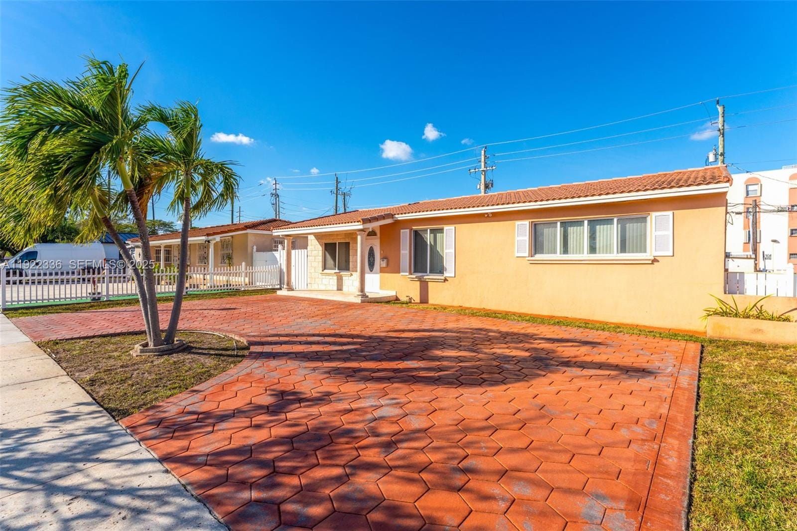 6841 SW 1st Street, Miami, FL 33144 photo 2