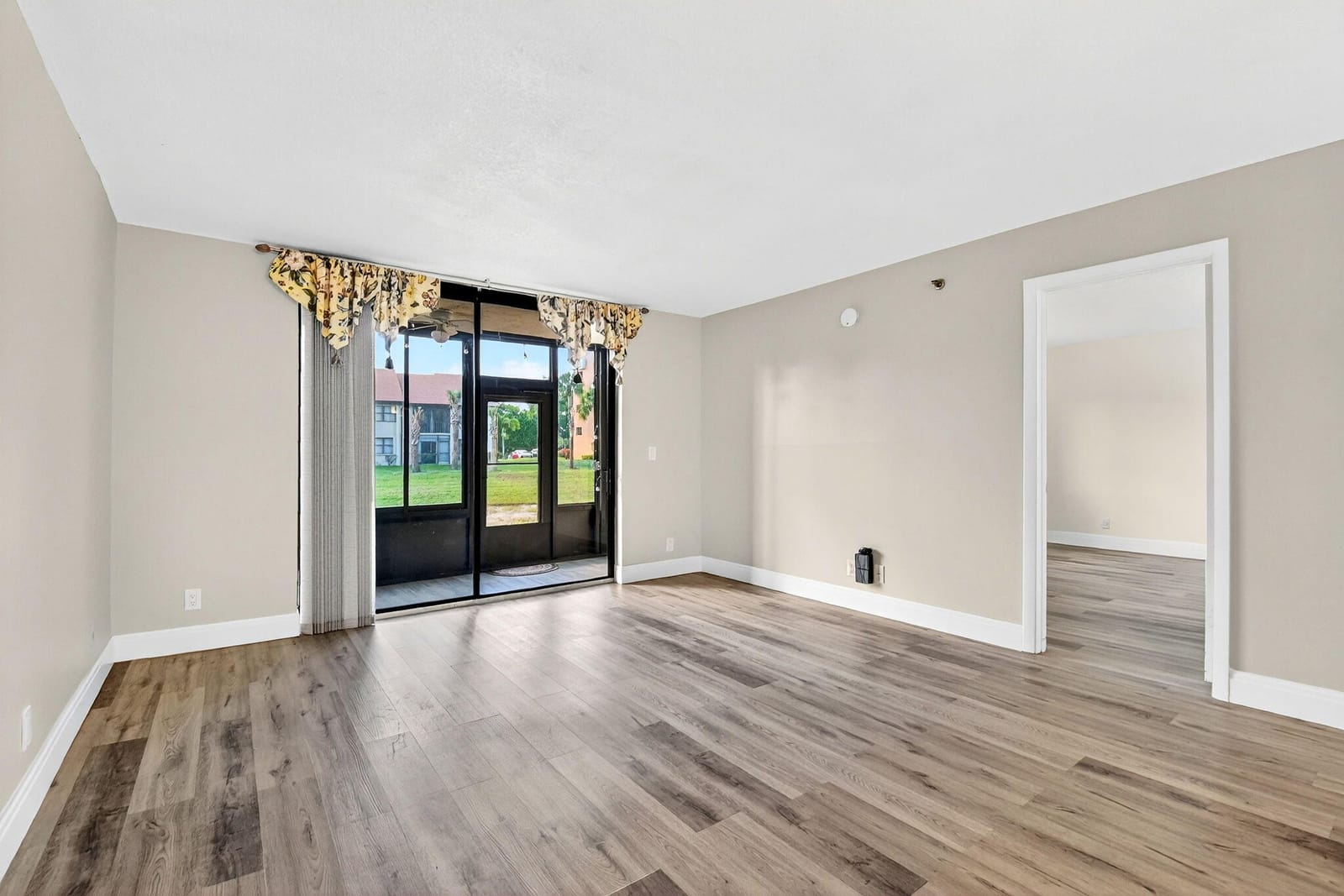 7770 Tahiti Lane 105, Lake Worth, FL 33467 photo 10