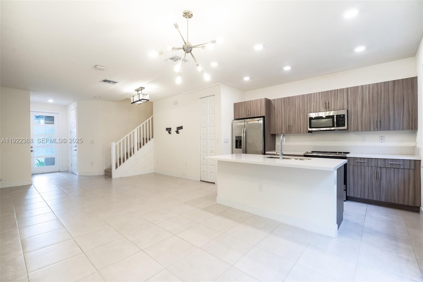 15824 NW 91st Court, Miami Lakes, FL 33018 photo 4