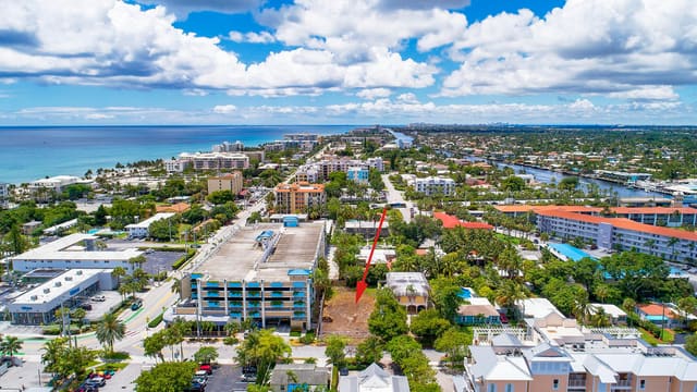 1956 NE 2nd Street, Deerfield Beach, FL 33441