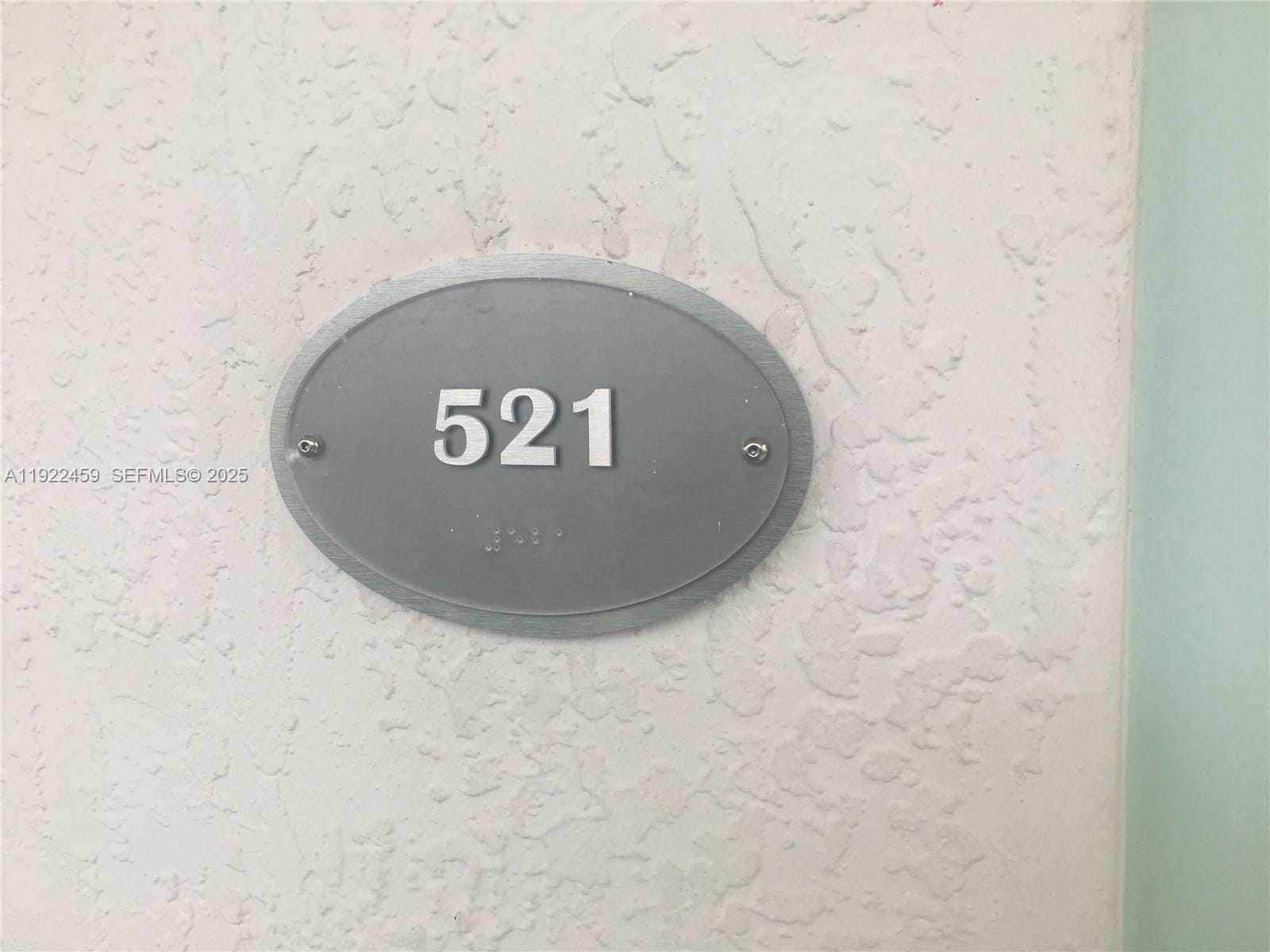 6000 Collins Avenue 521 — photo 2
