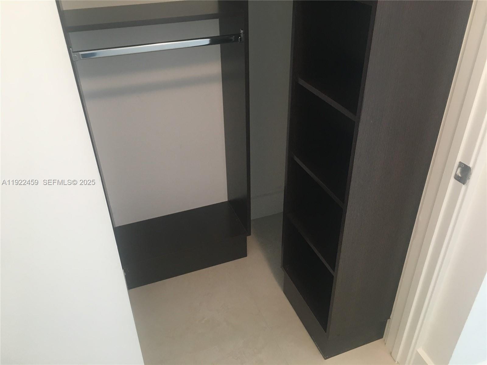 6000 Collins Avenue 521 — photo 12