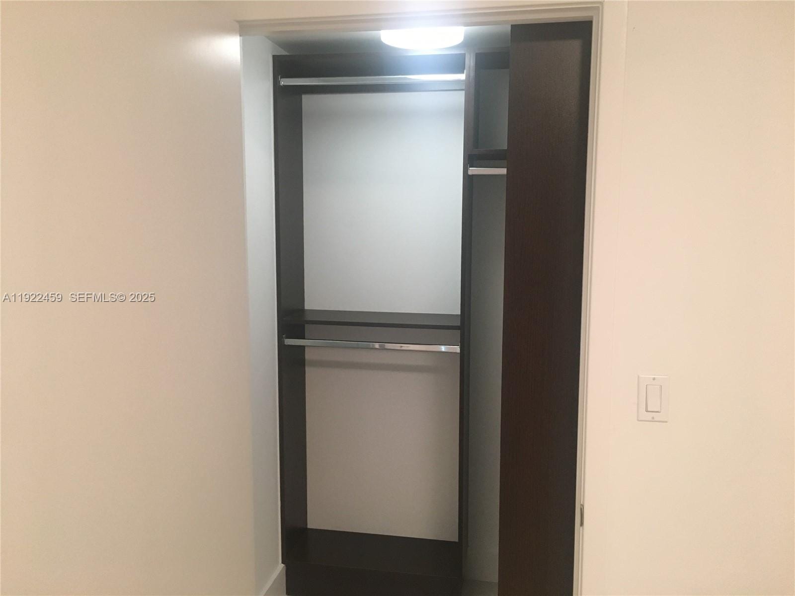6000 Collins Avenue 521 — photo 6