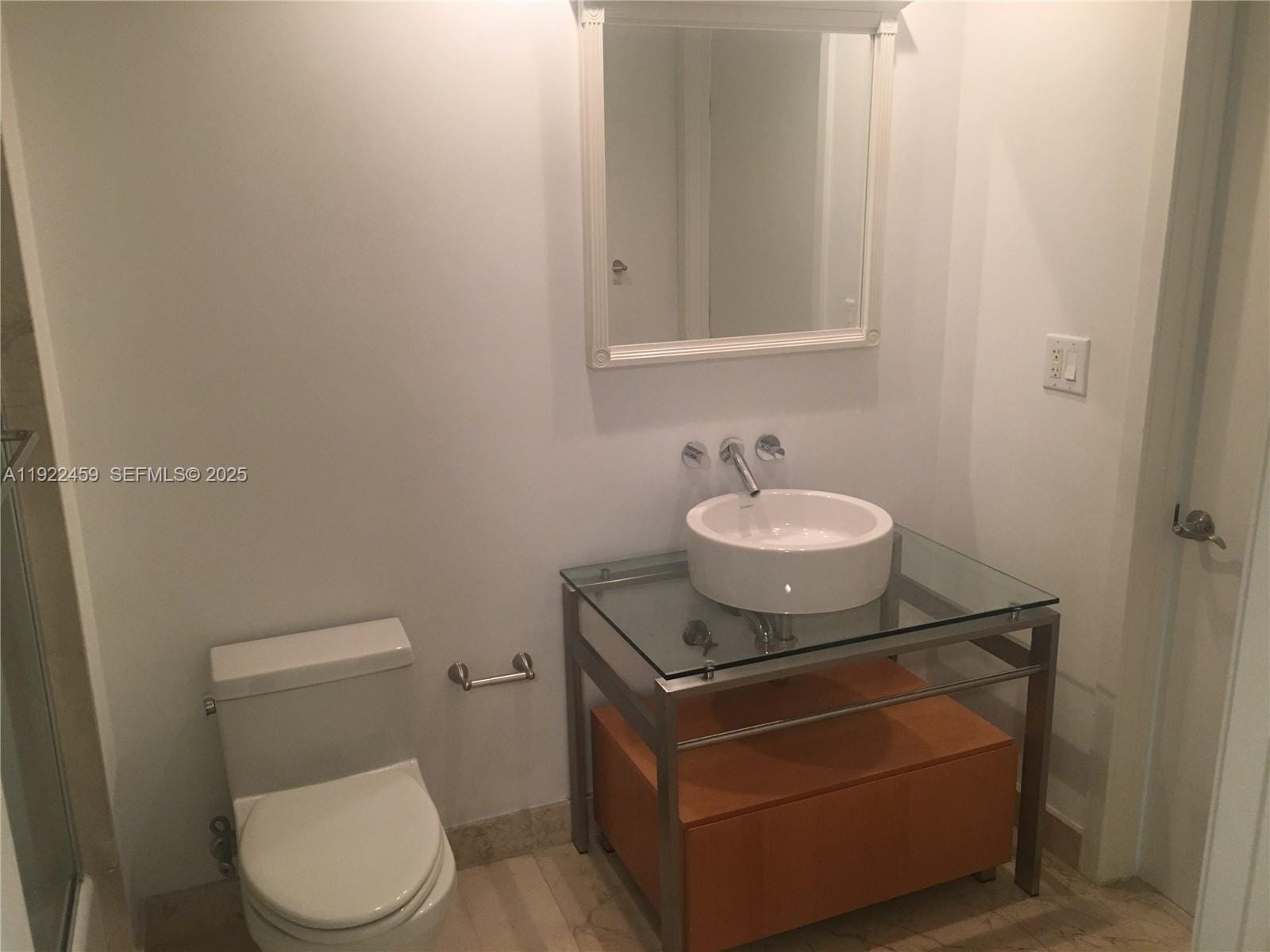6000 Collins Avenue 521 — photo 8