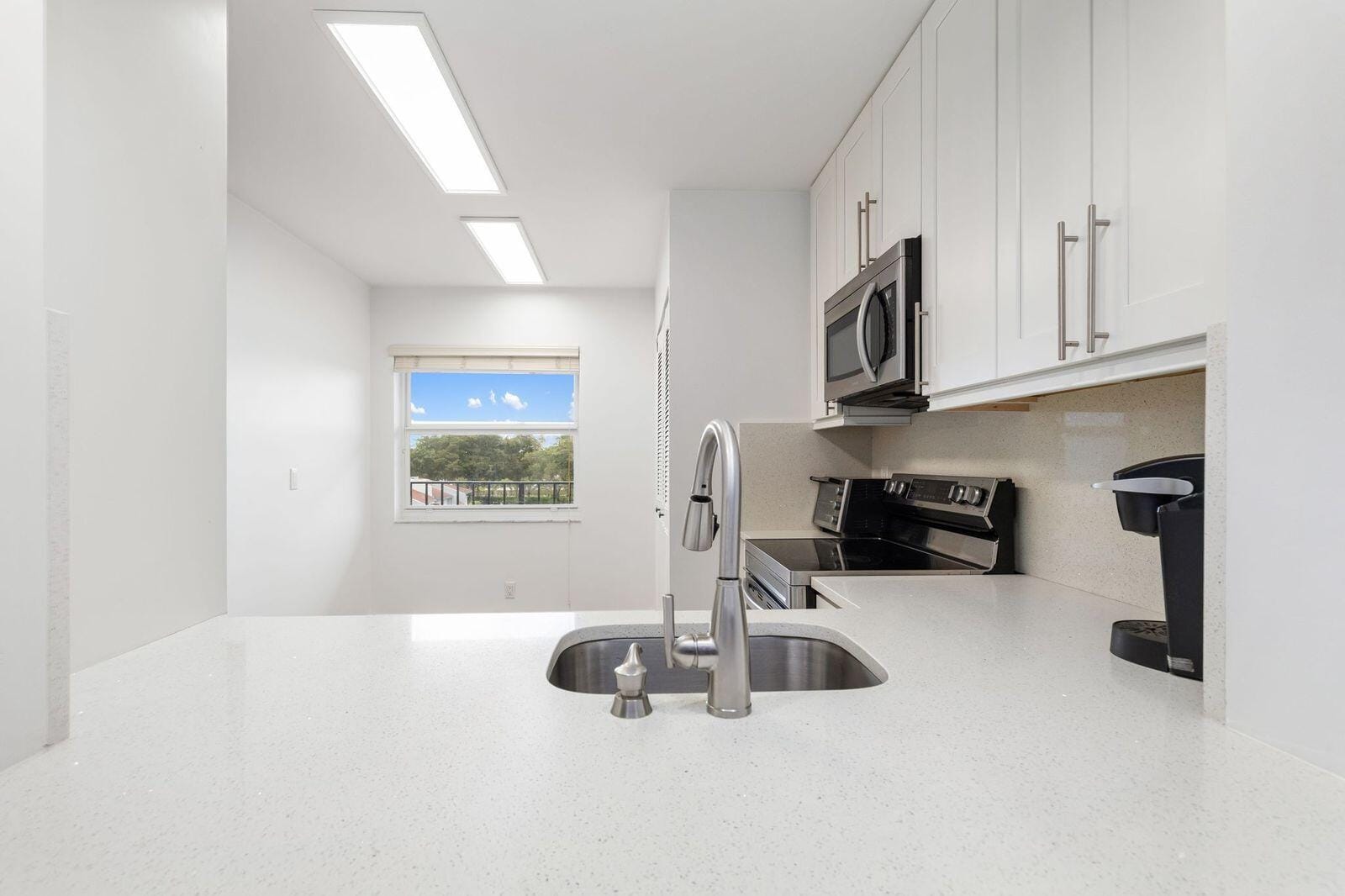6650 S Oriole Boulevard 4080 — photo 3