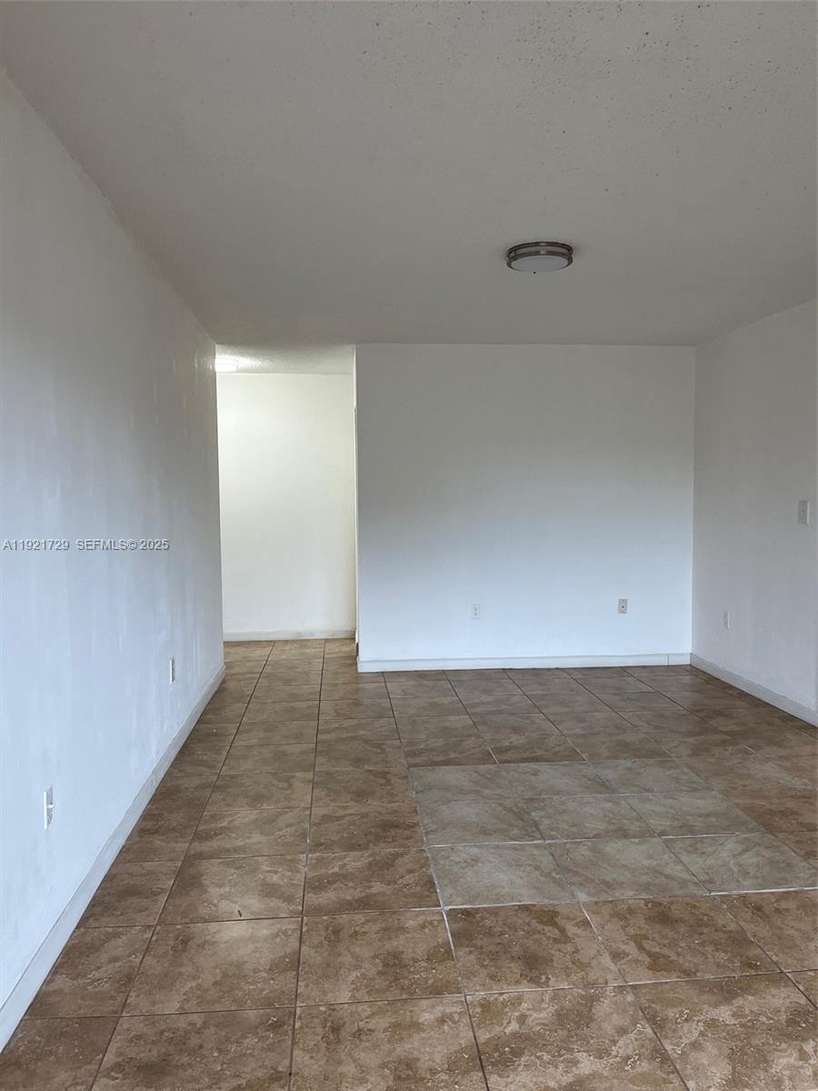 13500 NE 3rd Court 402, North Miami, FL 33161, North Miami