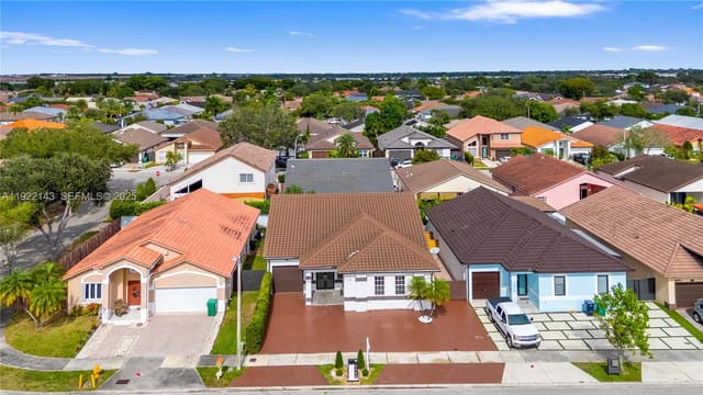 8985 NW 148th Street, Miami Lakes, FL 33018