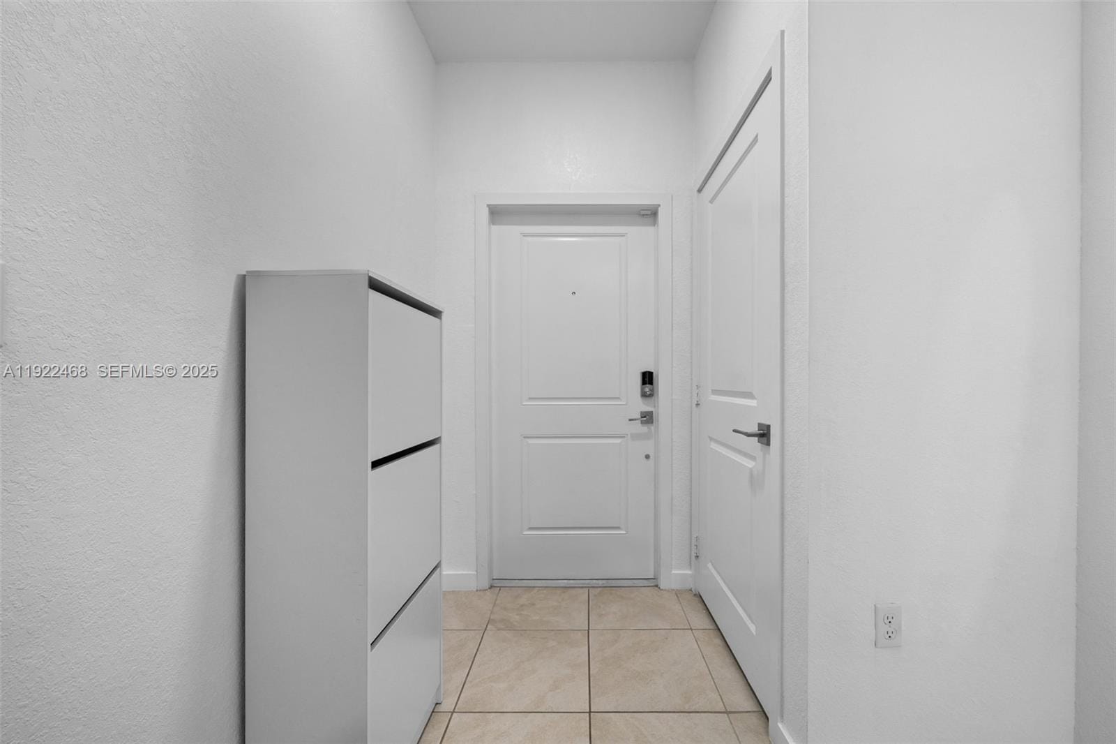 757 SW 11th Street — photo 2