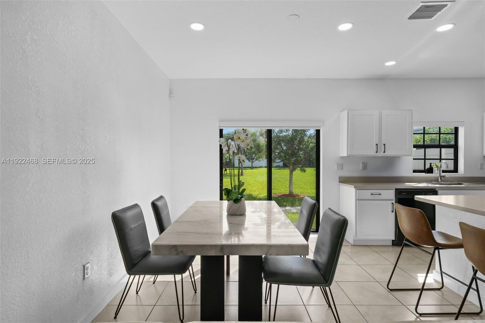 757 SW 11th Street — photo 10