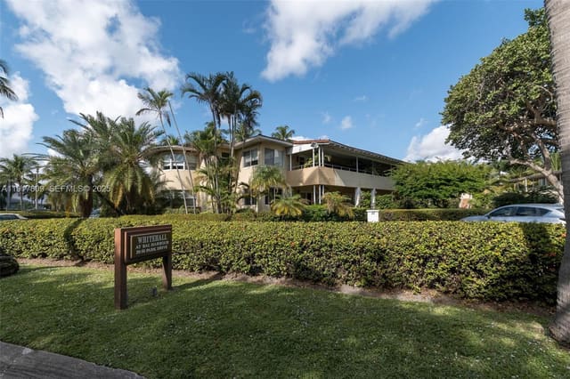 20 Park Drive 2, sold in Whitehall At Bal Harbour, Bal Harbour, FL