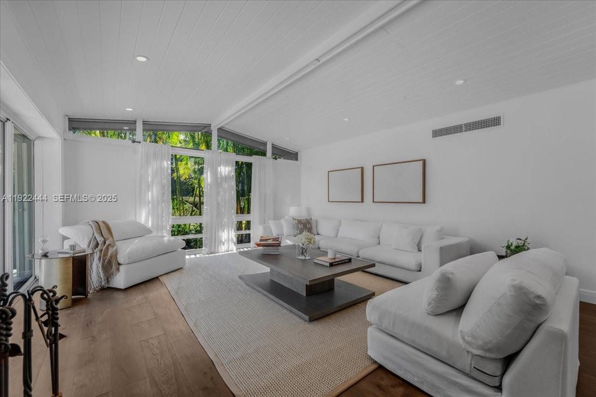 669 S Mashta Drive, Key Biscayne, FL 33149 photo 12