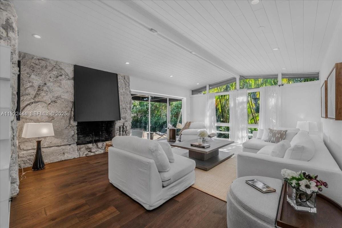 669 S Mashta Drive, Key Biscayne, FL 33149 photo 9