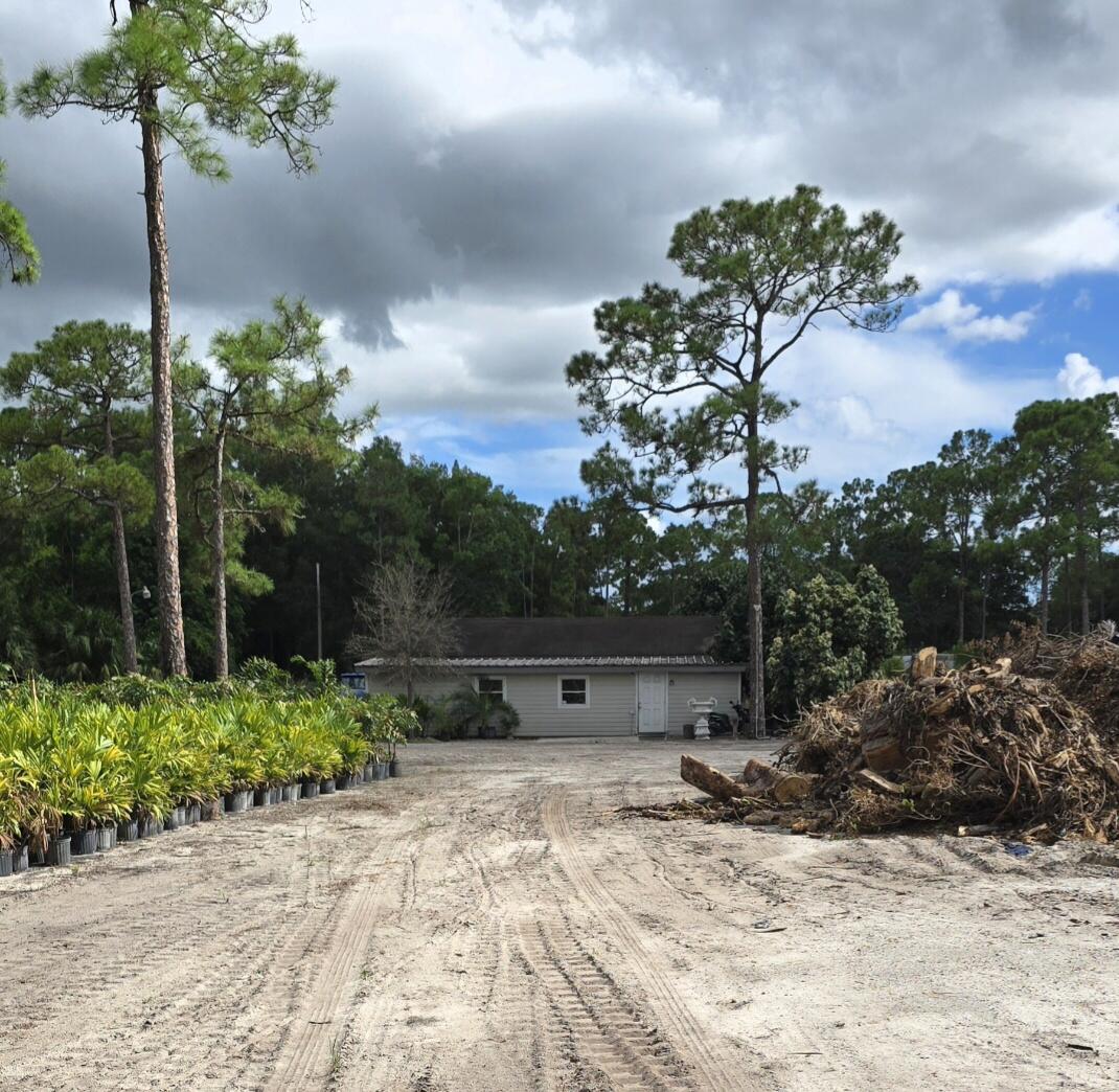15720 Okeechobee Boulevard, Loxahatchee Groves, FL 33470, Loxahatchee Groves