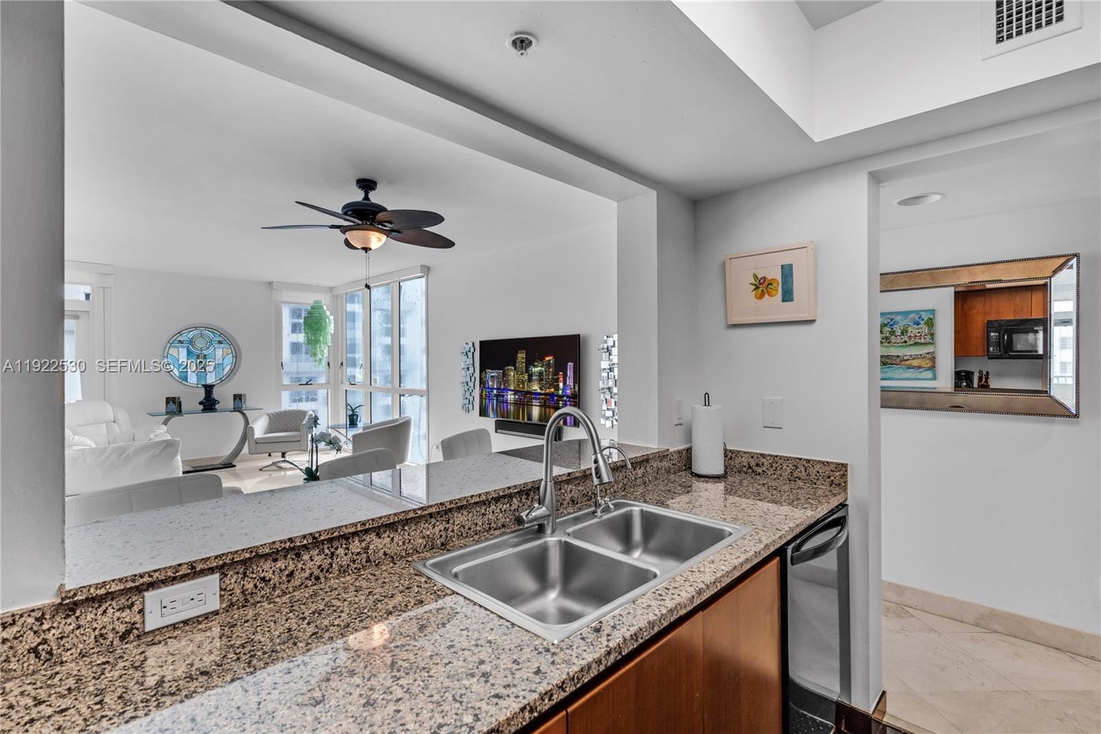 1500 Ocean Drive 907 — photo 8