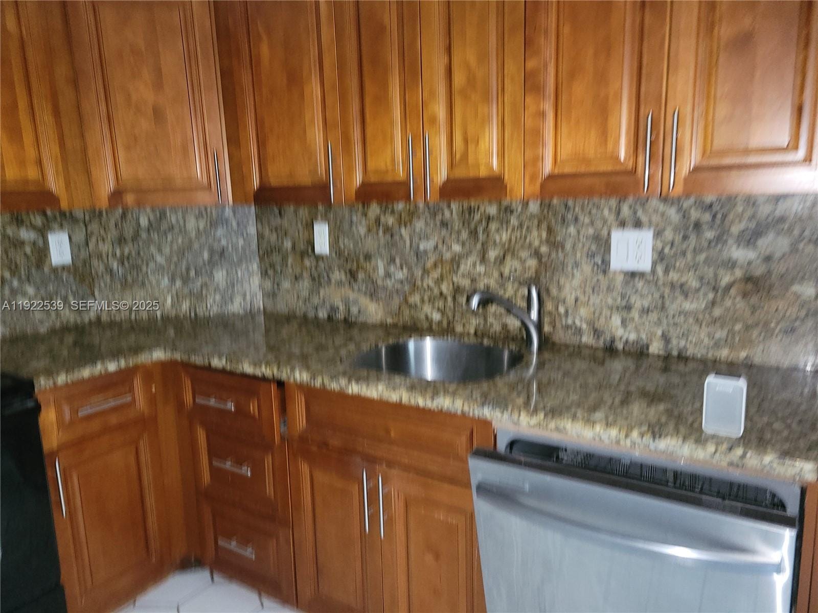 300 Bayview Drive, Sunny Isles Beach, FL 33160 photo 5
