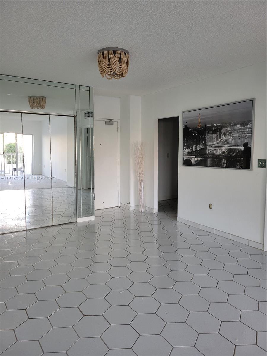 300 Bayview Drive, Sunny Isles Beach, FL 33160 photo 10