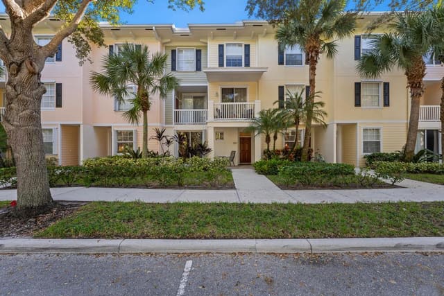 125 Galicia Way 102, Jupiter, FL 33458
