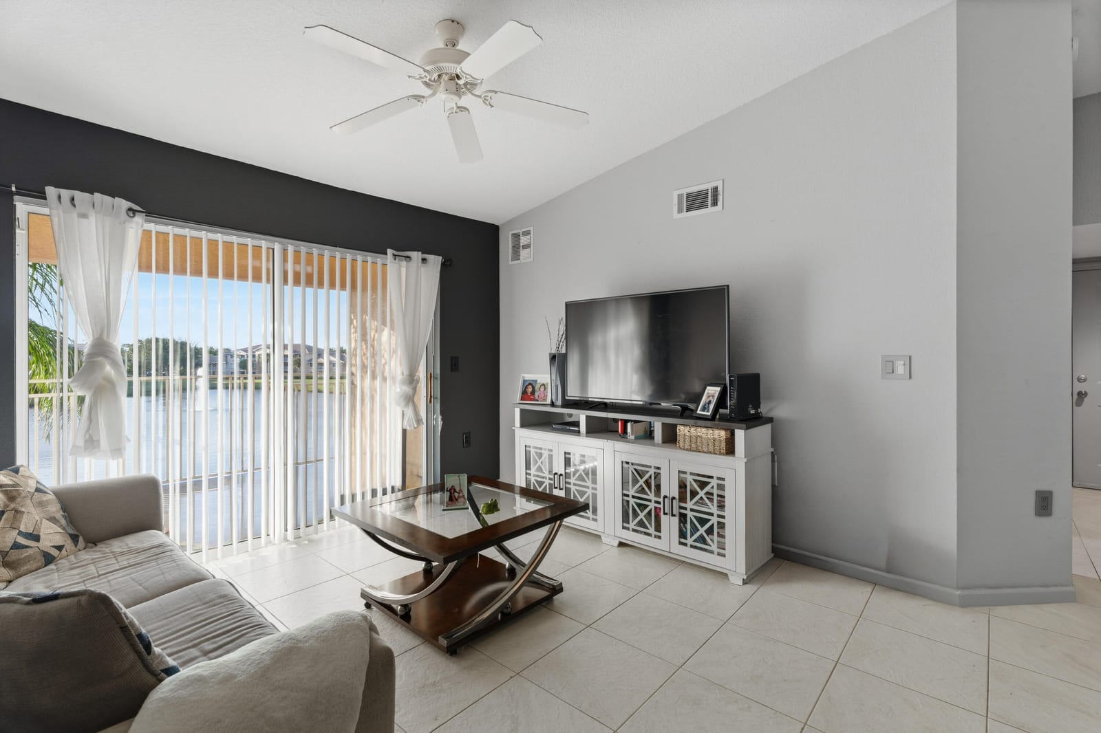 271 SW Palm Drive 304, Port St. Lucie, FL 34986