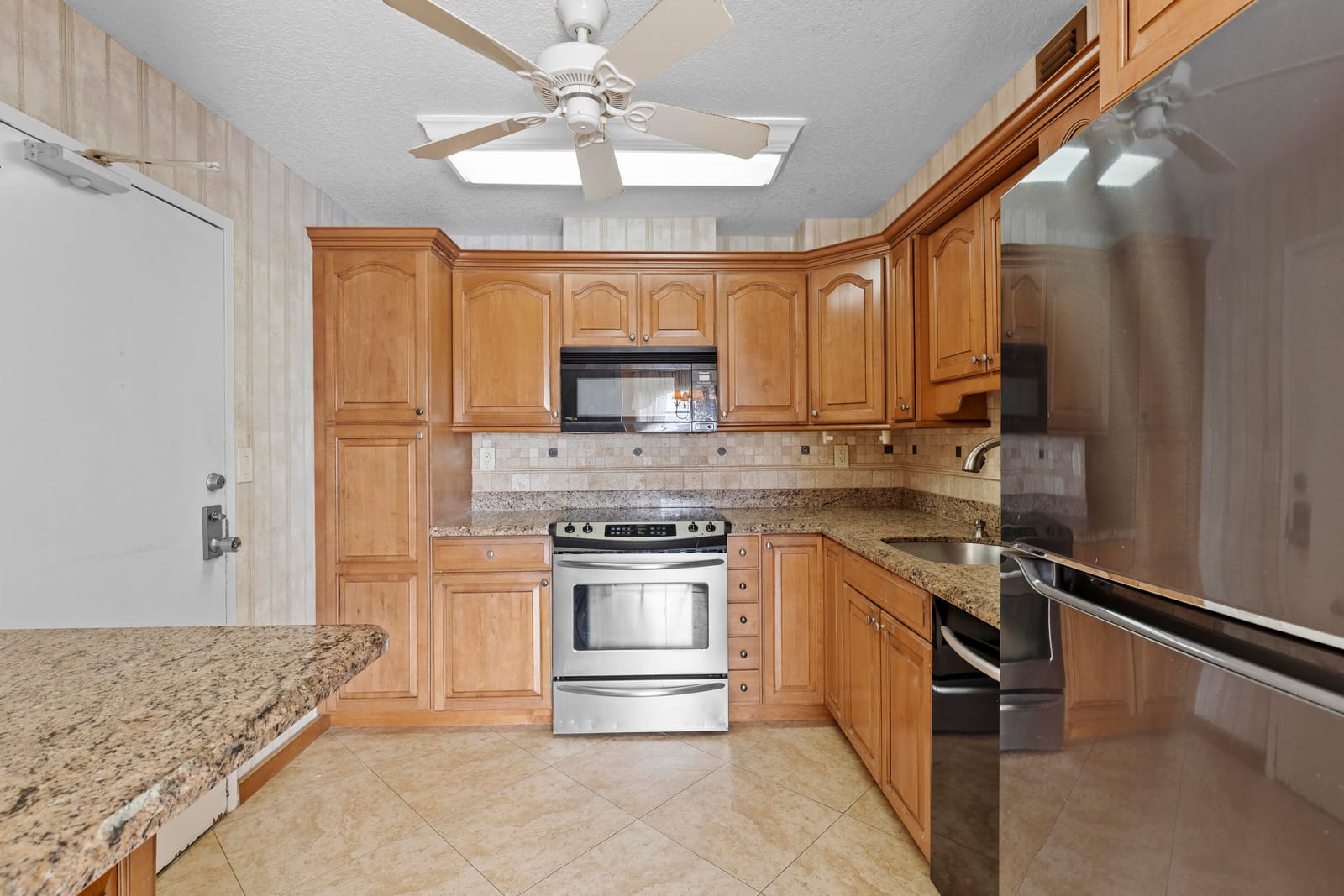 10777 W Sample Road 719, Coral Springs, FL 33065 photo 13