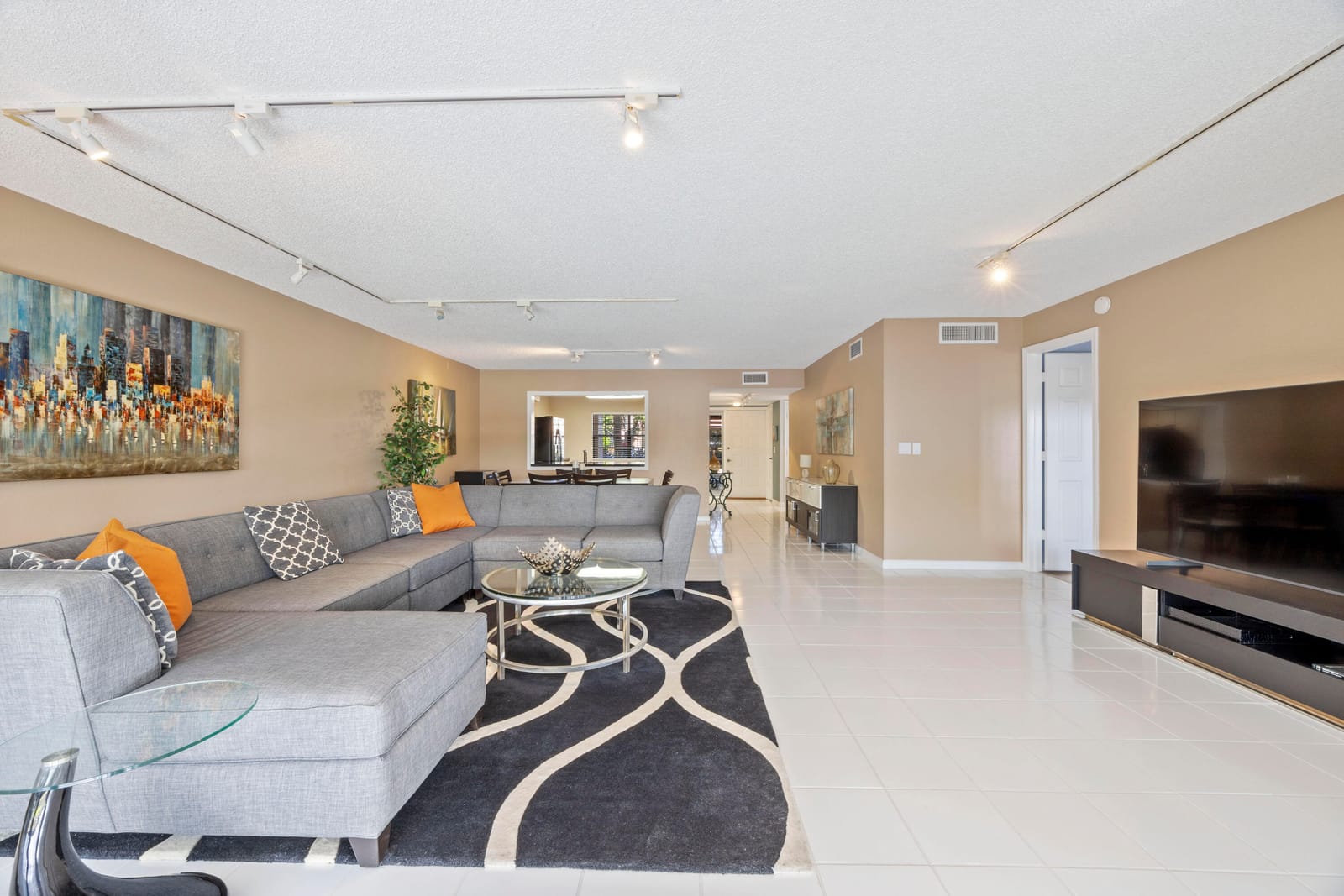 6388 Aspen Glen Circle — photo 4