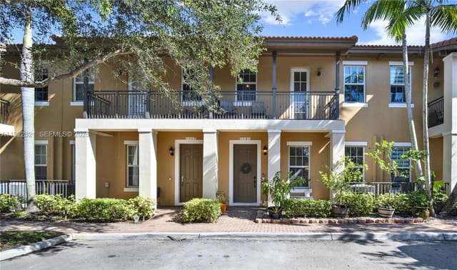 1121 SW 147th Terrace, sold in Meadow Pines, Pembroke Pines, FL
