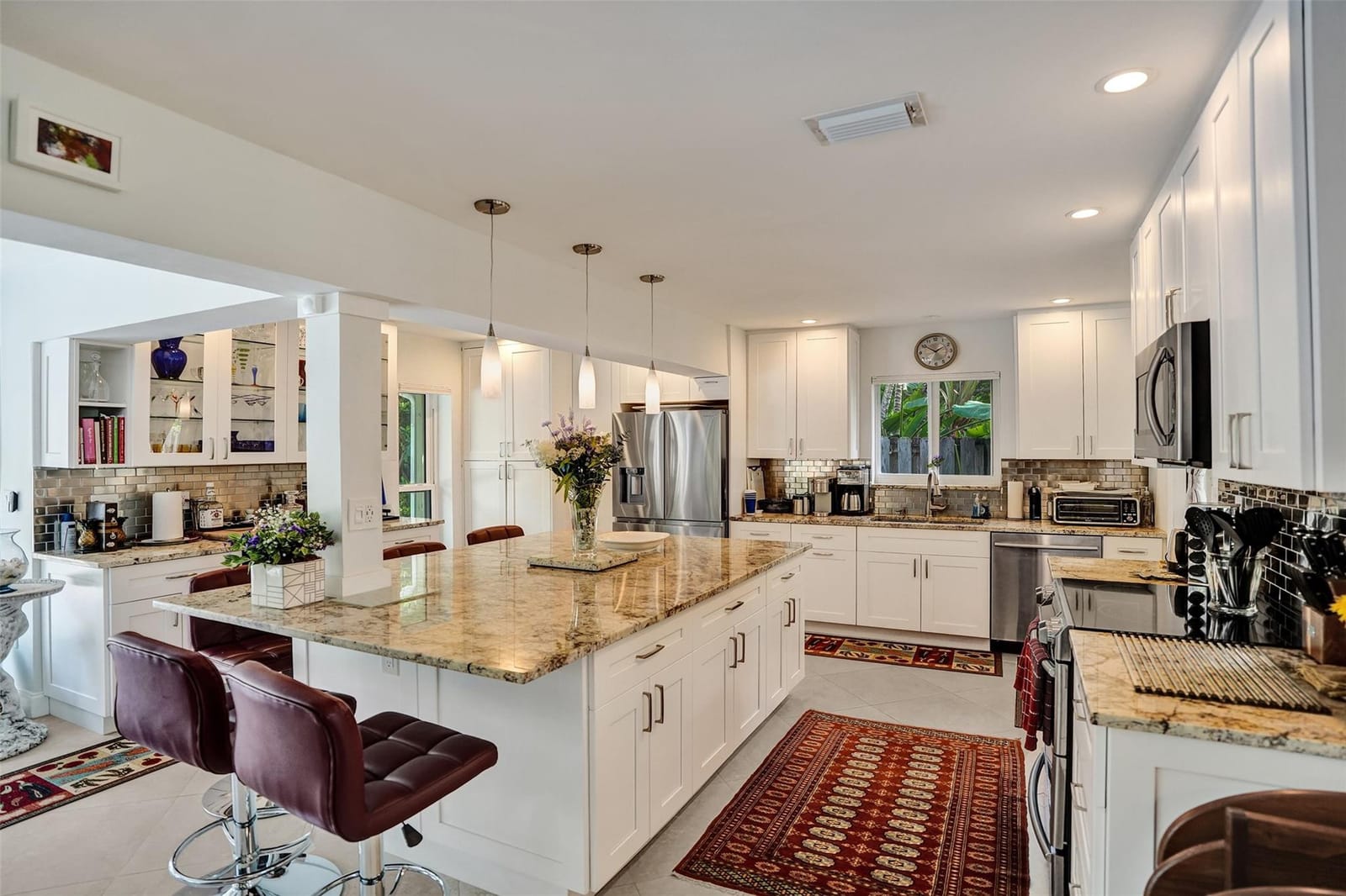 2949 NE 1st Avenue, Wilton Manors, FL 33334 photo 2