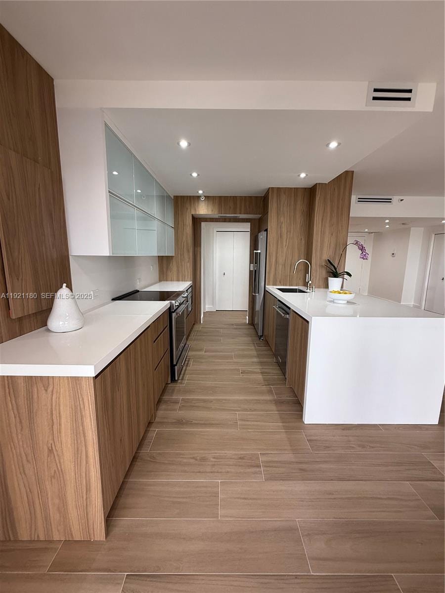 20191 E Country Club Drive 504 — photo 3