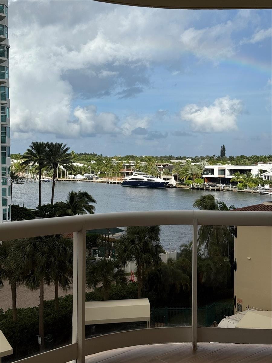 20191 E Country Club Drive 504, Aventura, FL 33180 photo 26