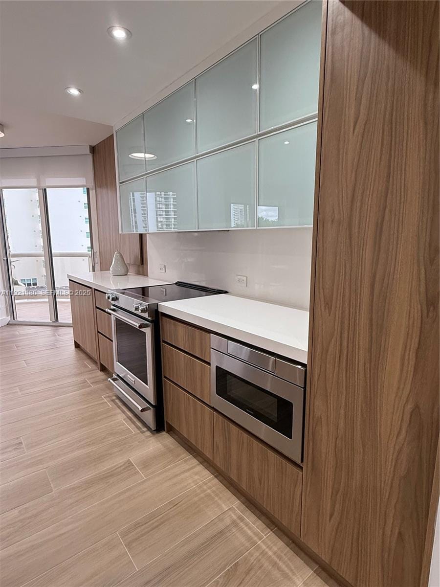 20191 E Country Club Drive 504 — photo 4