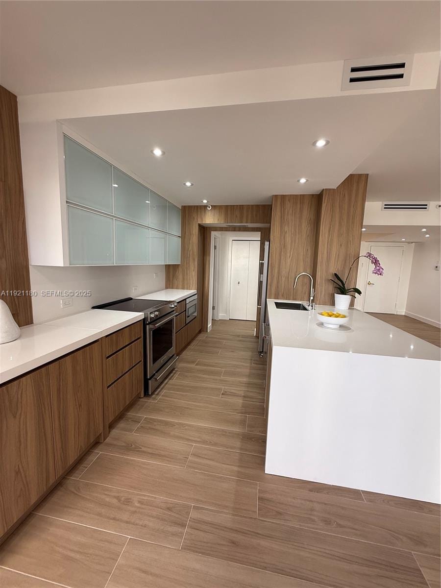 20191 E Country Club Drive 504 — photo 7